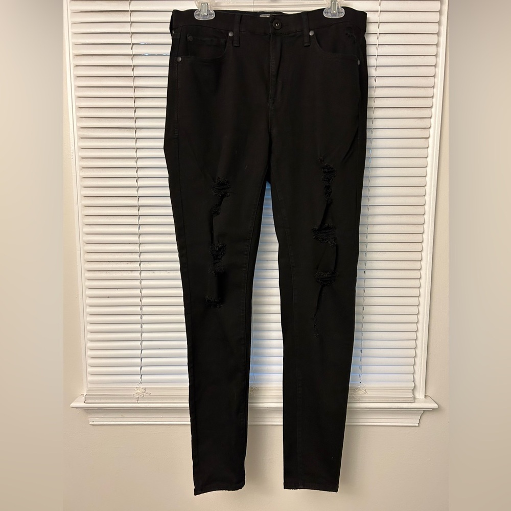 Torrid Distresses jeggings women’s size 10